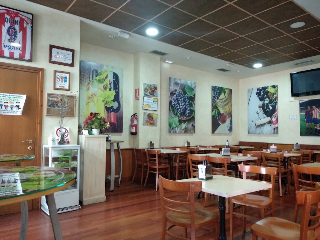 Vitium. 7 Cafe & Vinateria