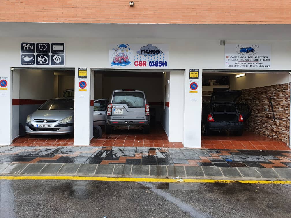 Car wash Fuengirola — Del propietario