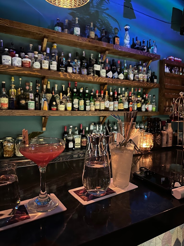 COP bar-Cocktails Of Pioneers 的照片