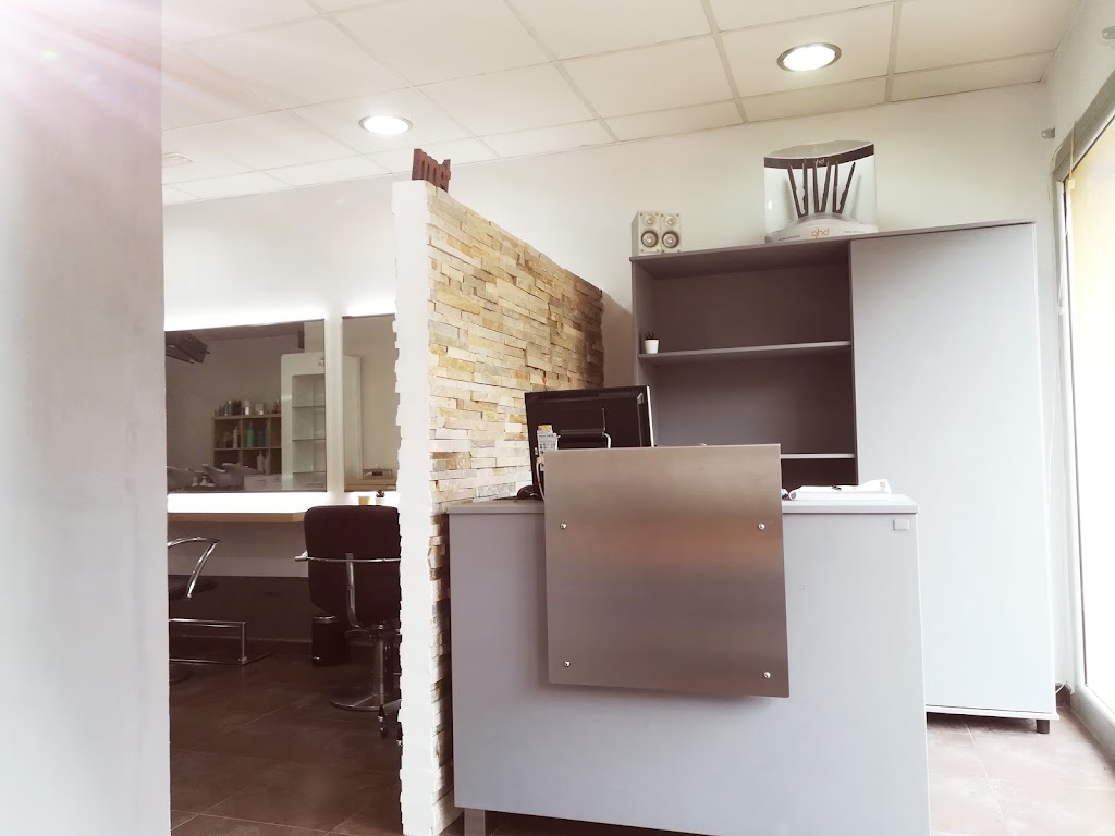 M'oet Estilistes. Peluqueria y centro de estetica en Sant Cugat del Valles — Del propietario