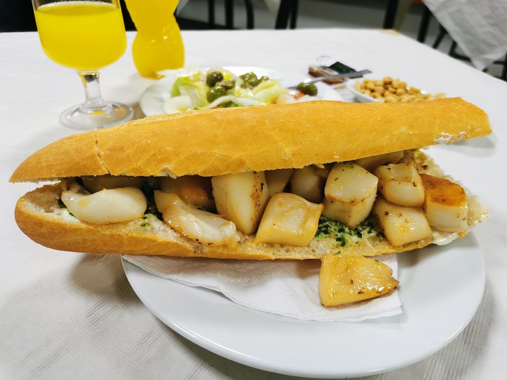 Cantina Copal — Comida y bebida