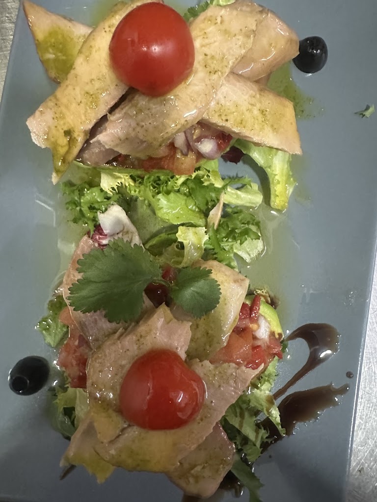 Bar Cerveceria Paulino — Comida y bebida
