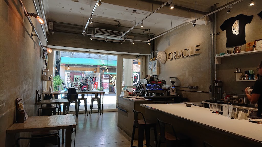 ORACLE COFFEE 神諭咖啡 駁二店｜鹽埕區咖啡廳 的照片