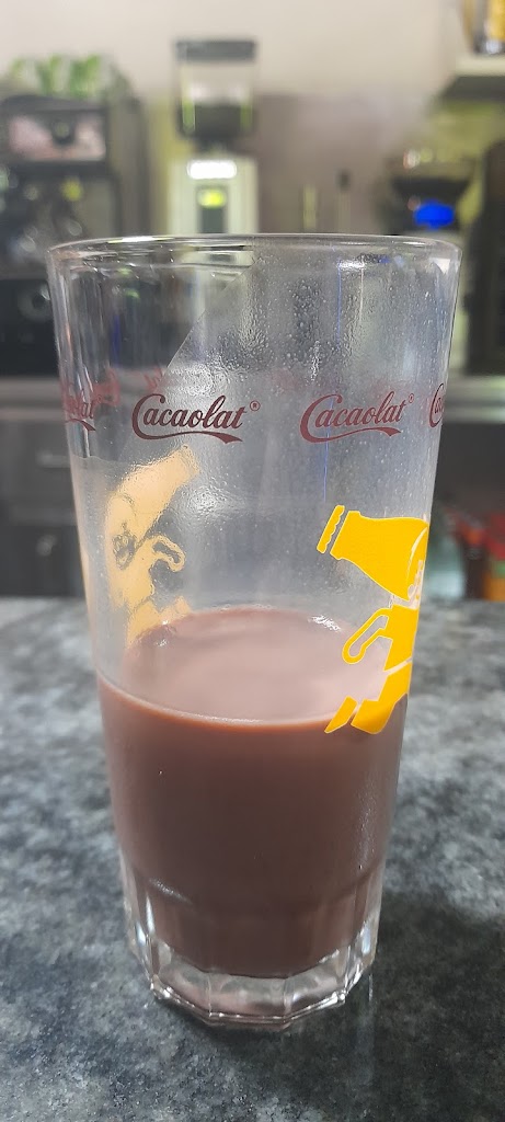 Quorum Cafeteria — Comida y bebida