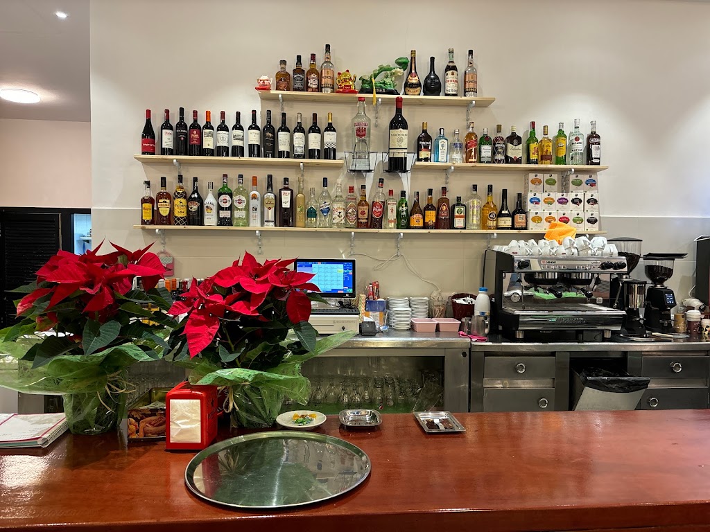 BAR RESTAURANT YONG — Ambiente