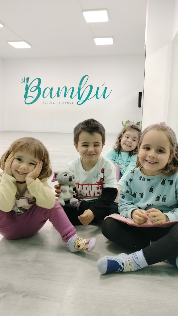 Bambu Escola de Dansa