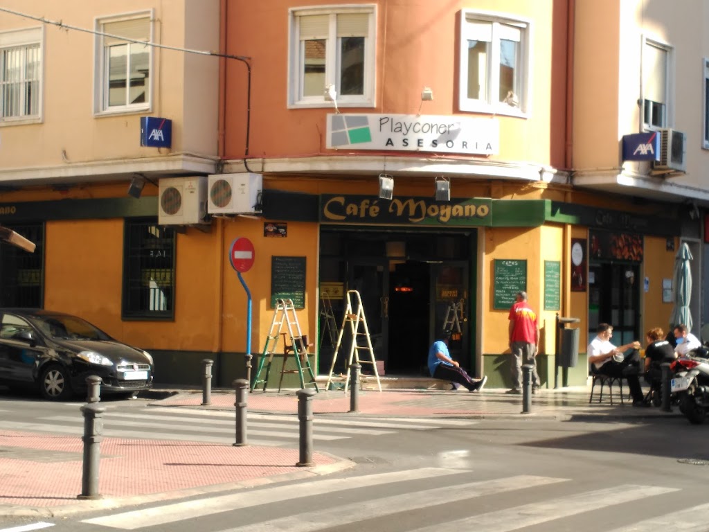 Cafe Moyano
