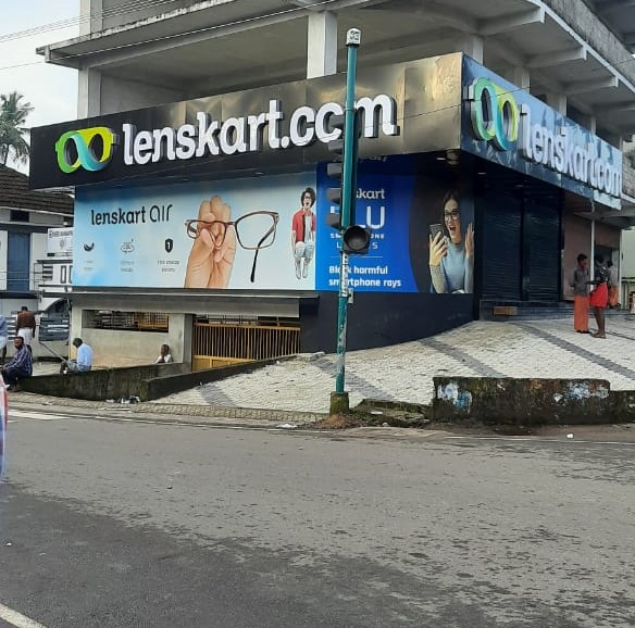 Lenskart Com At Mankavu Calicut