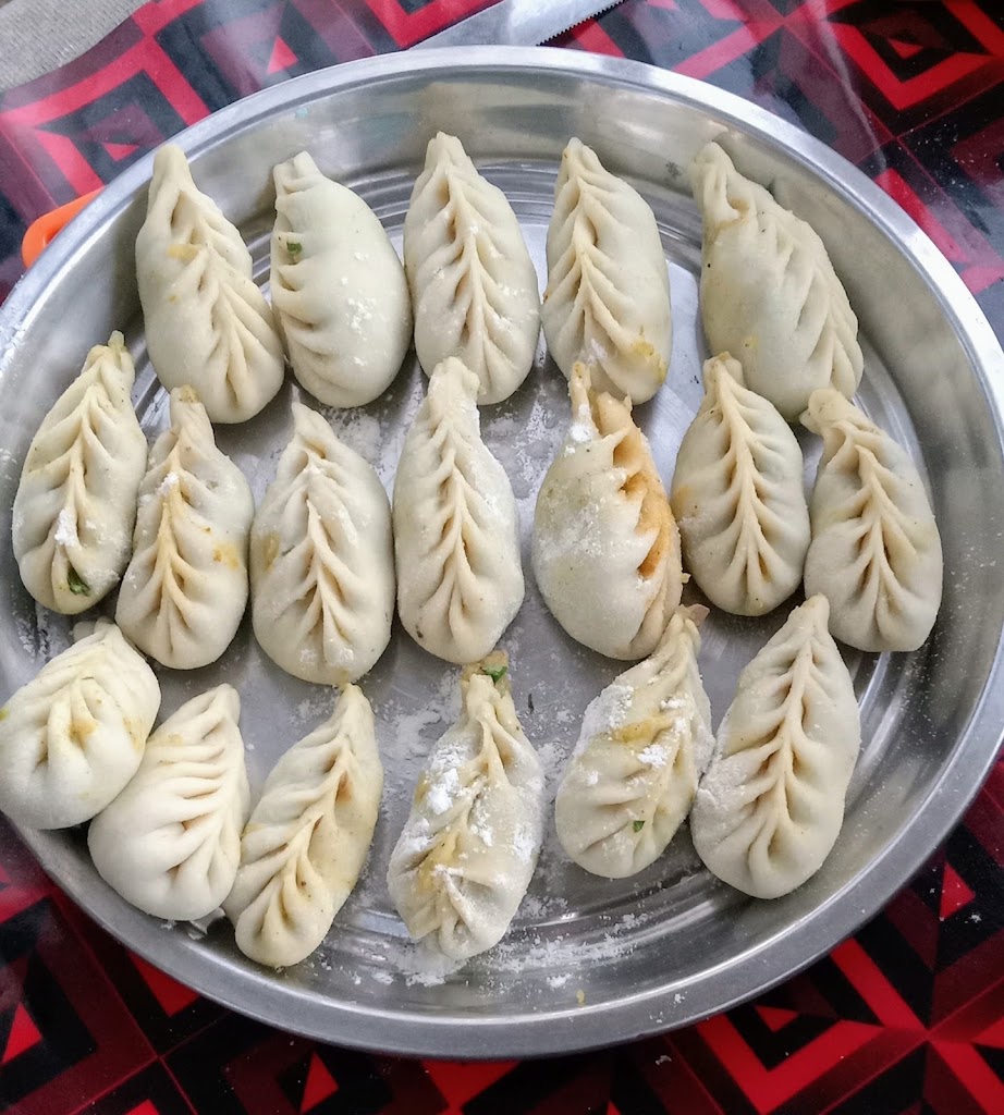 Reshma Momos And Roll