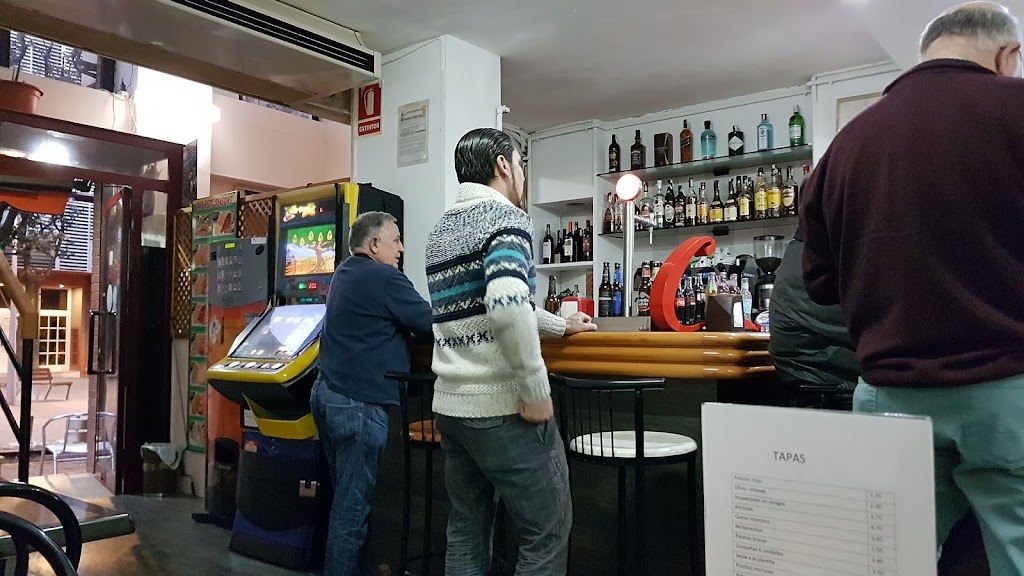 Bar restaurant Seasons — Ambiente
