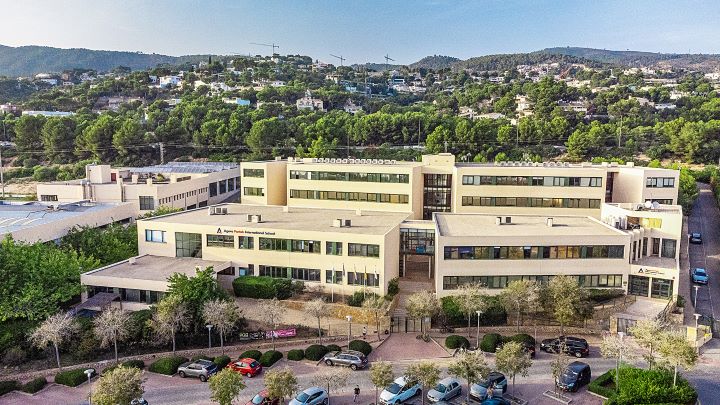 Agora Portals International School