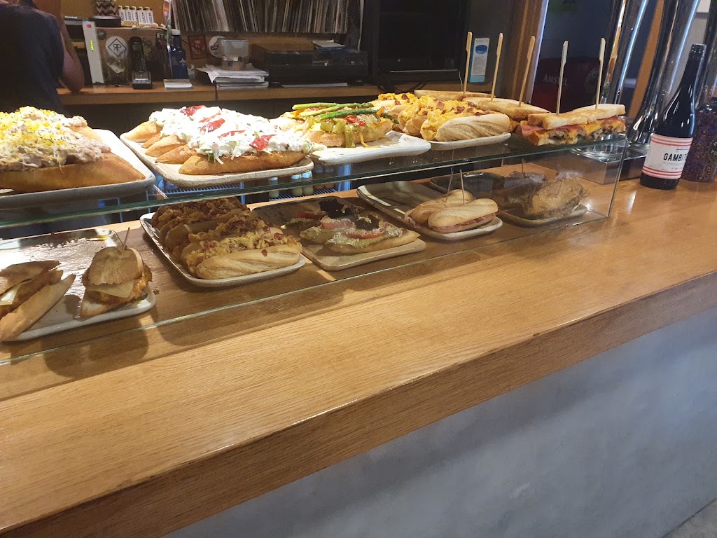 Restaurante Irati — Comida y bebida