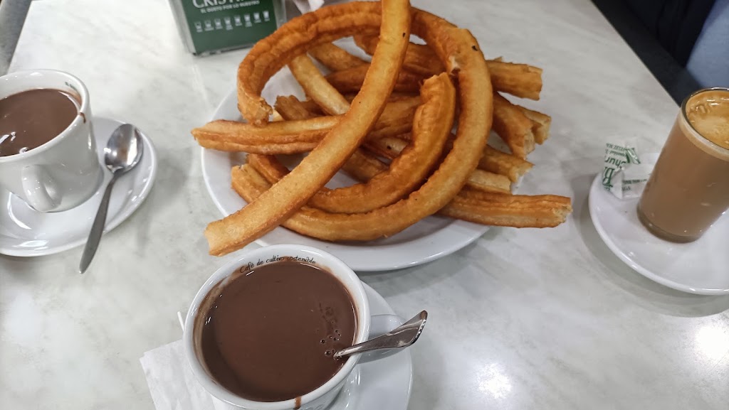Cafeteria Tobalon — Comida y bebida