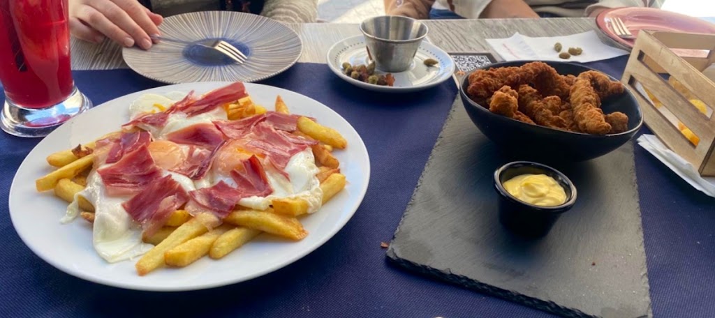 Restaurante Cerveceria Rey de Tapas — Patatas bravas