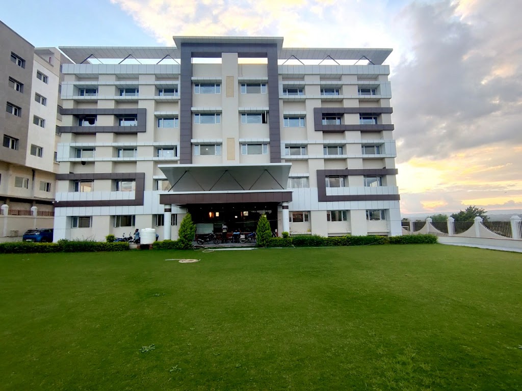 The Sky Imperial Hotel Gopal Darshan