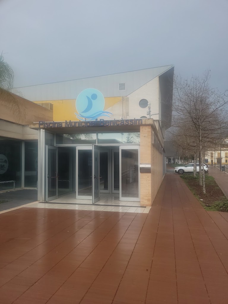 Piscina Municipal de Benicassim Y Gimnasio — Mas recientes