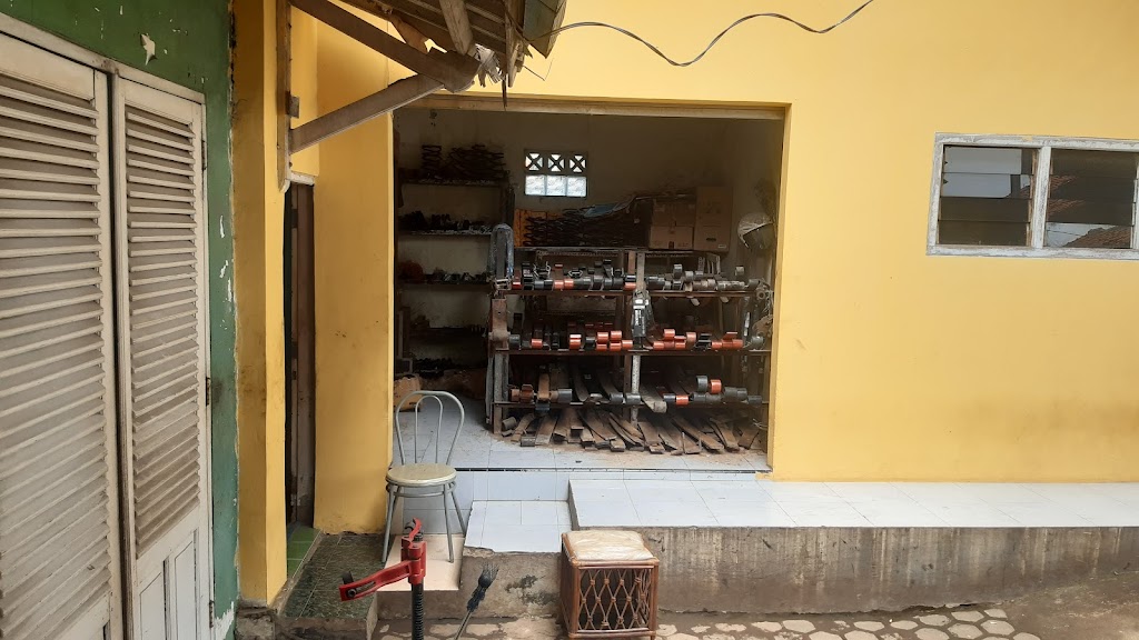 CV. Laksana Per