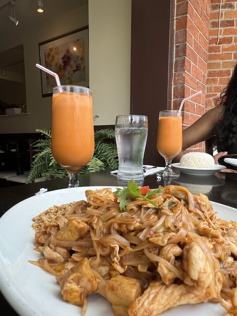 Pad thai