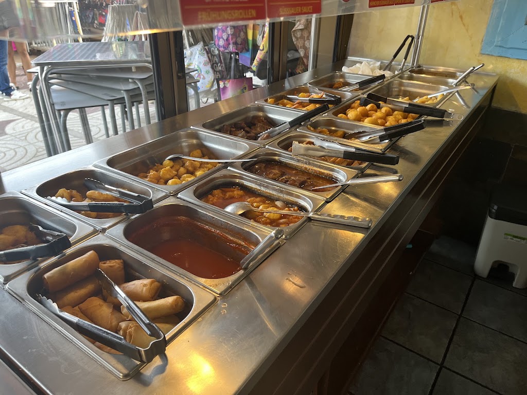 Buffet chino Yong An III — Comida y bebida