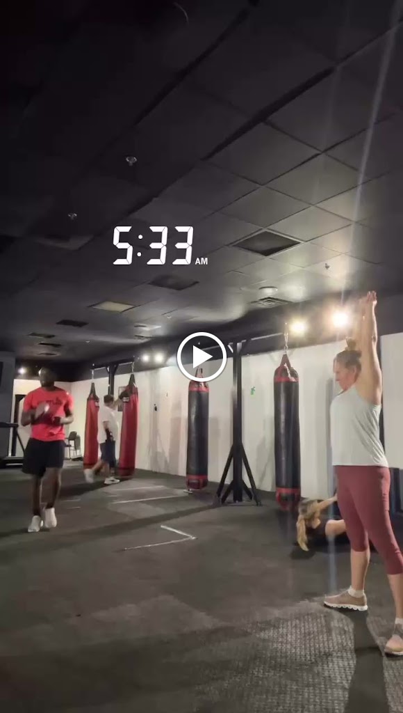  Elite 12 Kickboxing Fitness