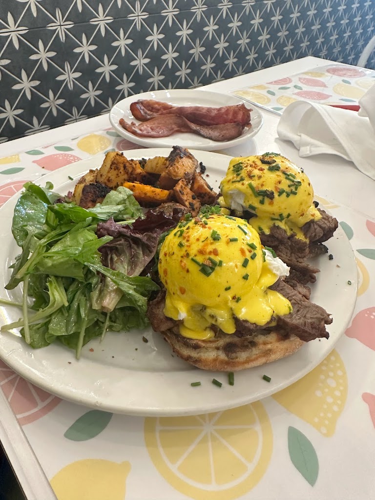 Eggs Benedict