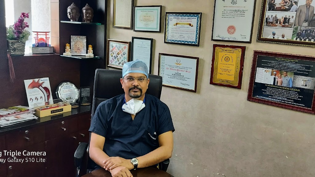 Dr. Dr. Dhiren Shah