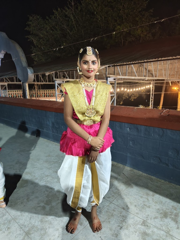 Shine And Glow Beauty Salon