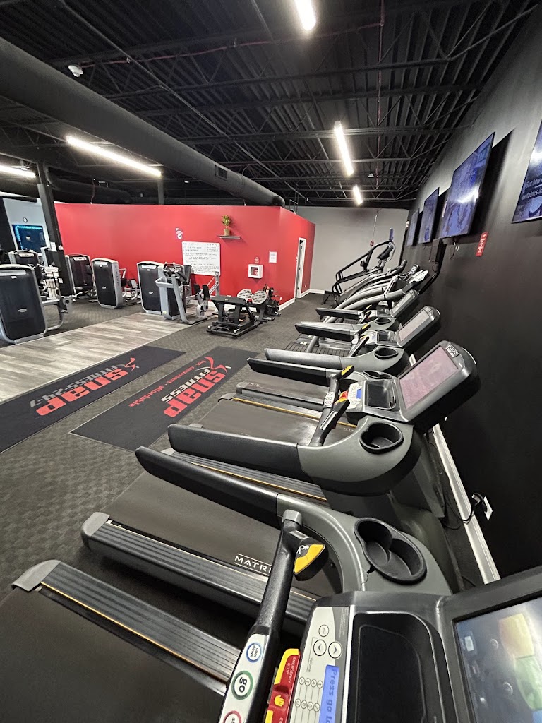  Snap Fitness Round Lake Beach
