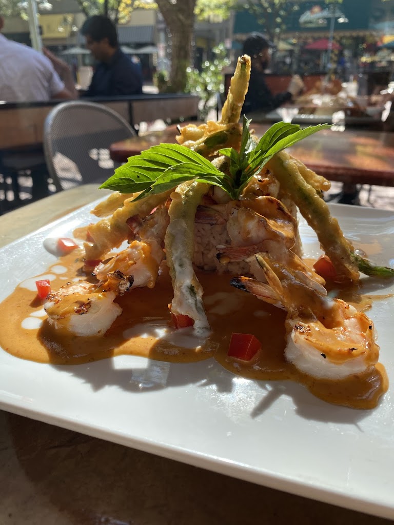 T.H.A.I. In Shirlington Restaurant