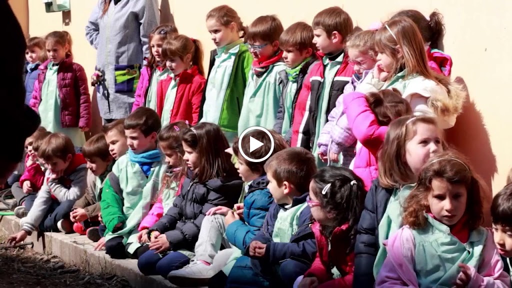 Colegio Jose Arnauda — Comunidad