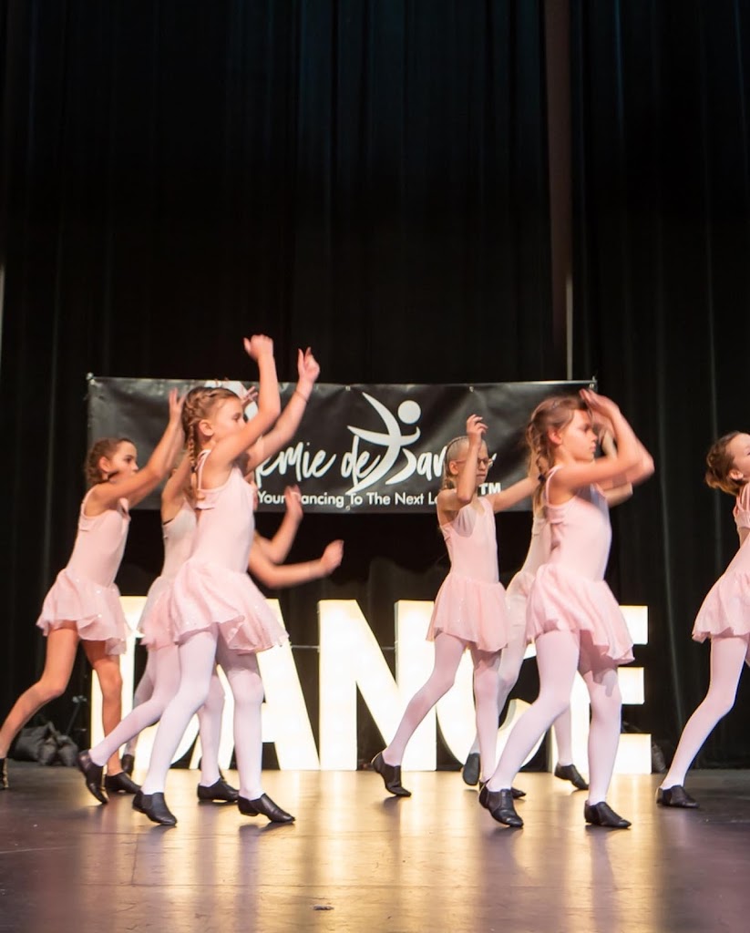  ACADEMIE DE DANSE, INC.