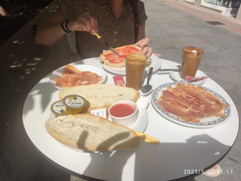 Heladeria Alacant — Comida y bebida