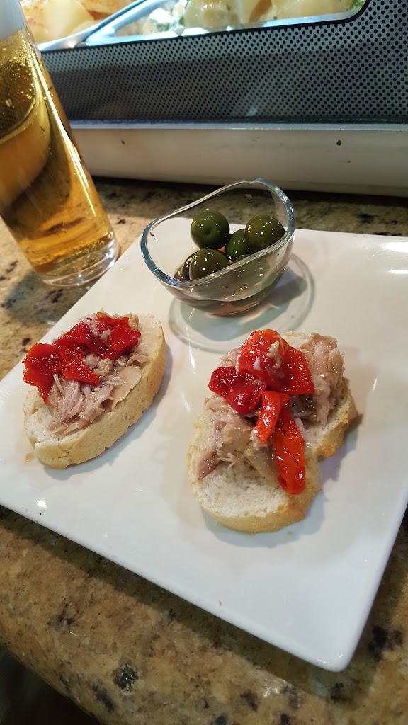 Los Hermanos — Comida y bebida
