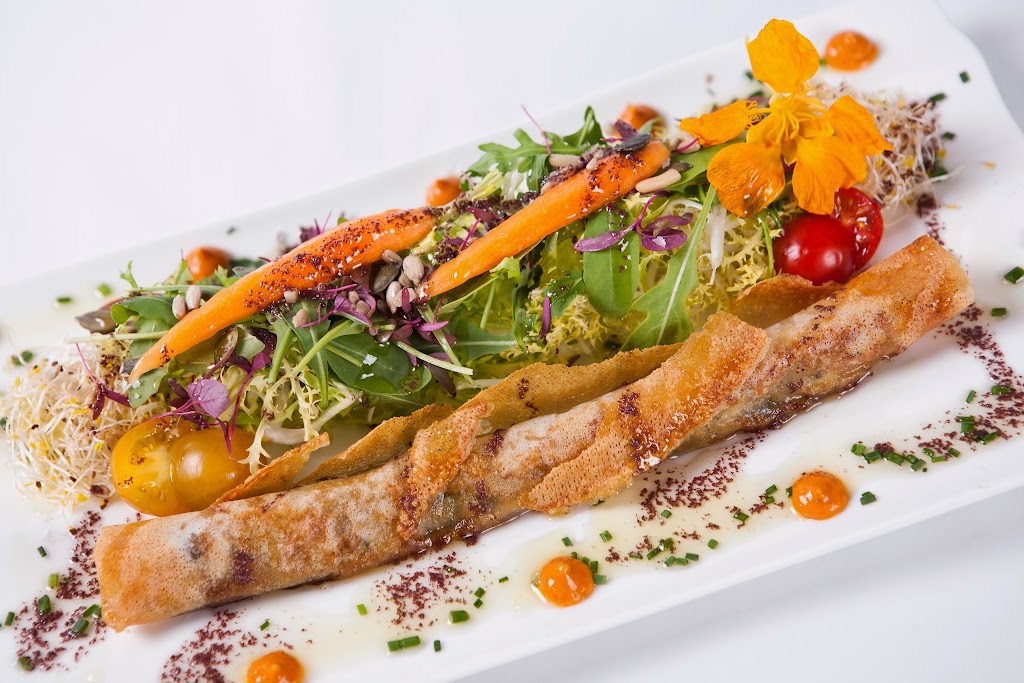 Pa i Raim Restaurant — Comida y bebida