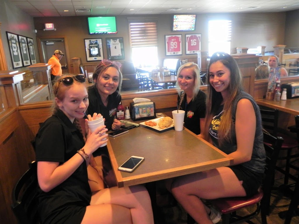  Anduzzi's Sports Club - Green Bay East