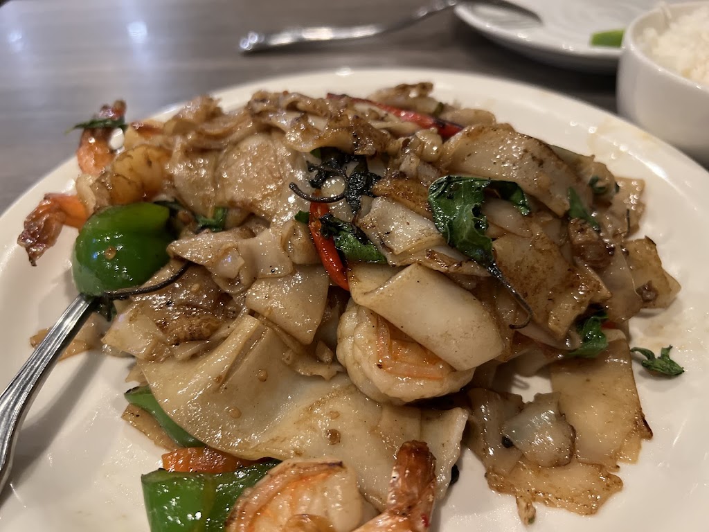 Thai Local Restaurant & Bar