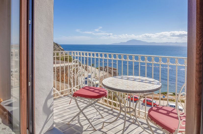 Apartamentos La Residencia Tarifa