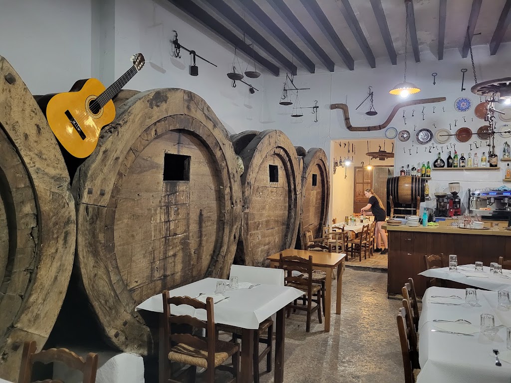 RESTAURANT CELLER CAN MARRON C.B. — Ambiente