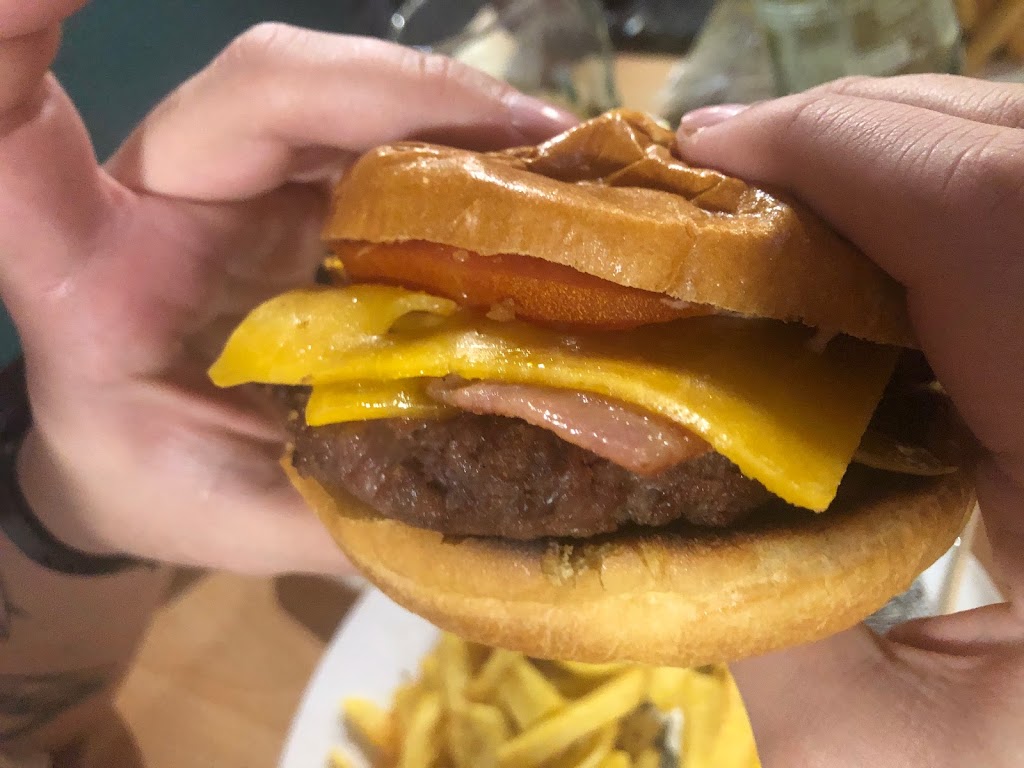 Sayech Elda — Comida y bebida