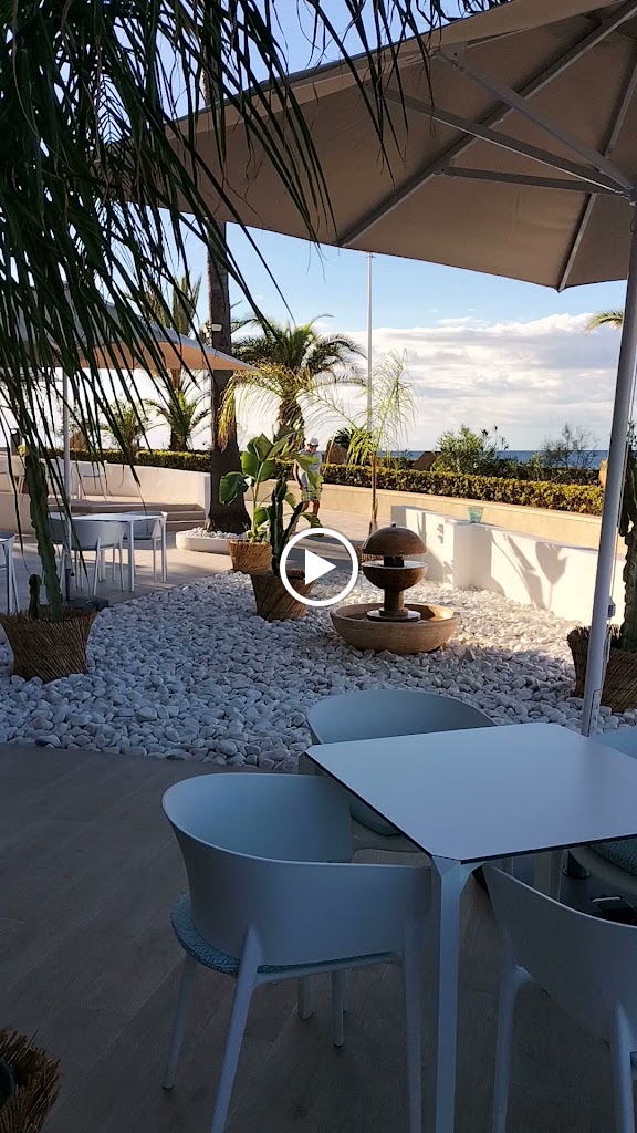 Restaurante La Casita Beach — Videos
