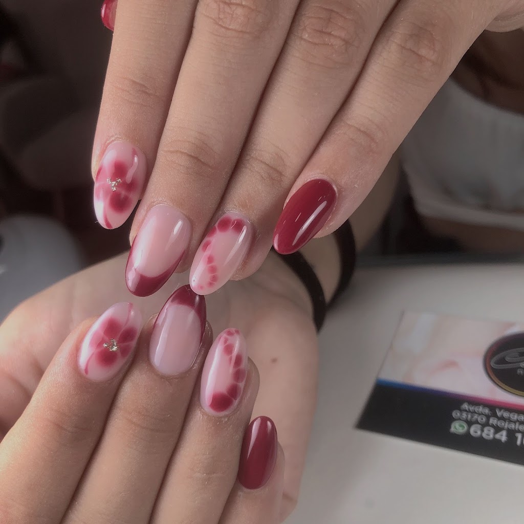 Color Nails — Del propietario
