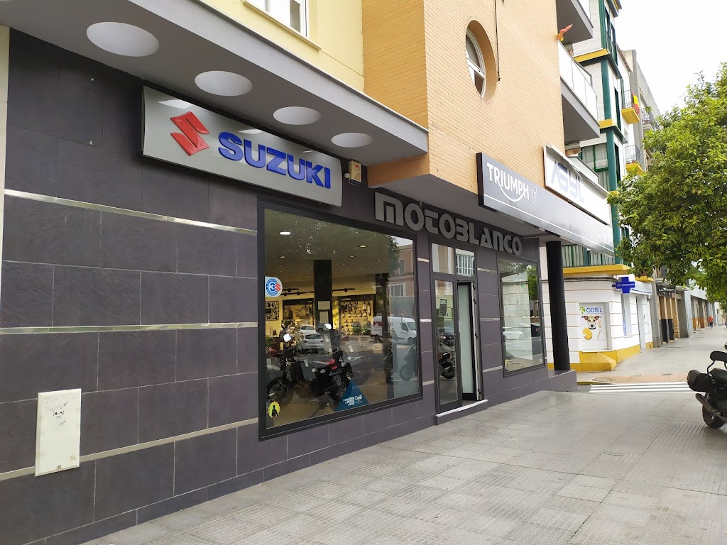 Triumph Huelva Motoblanco