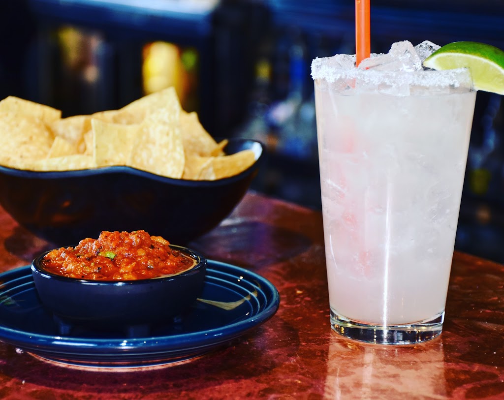  Lucky Star Pub & Eatery