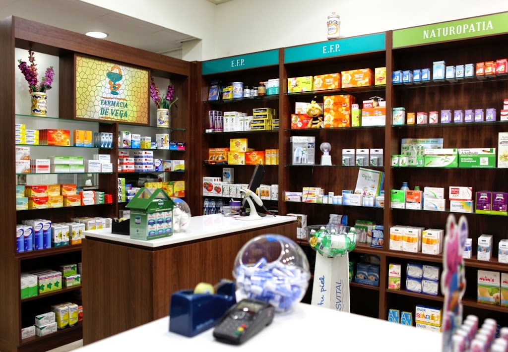Farmacia de Vega — Del propietario
