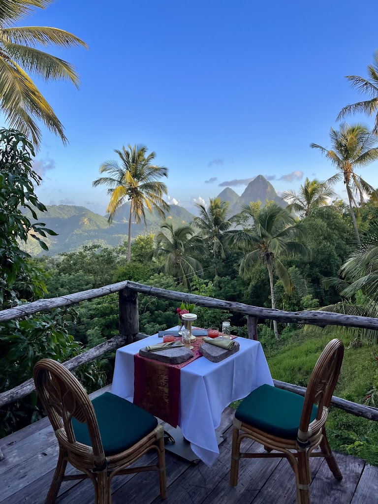 Treetop Restaurant and Bar