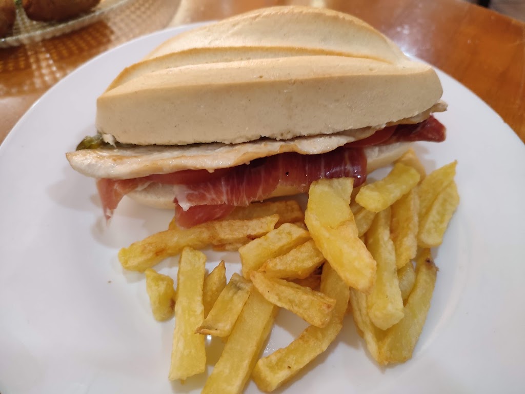 Cafe bar la casona — Papas fritas