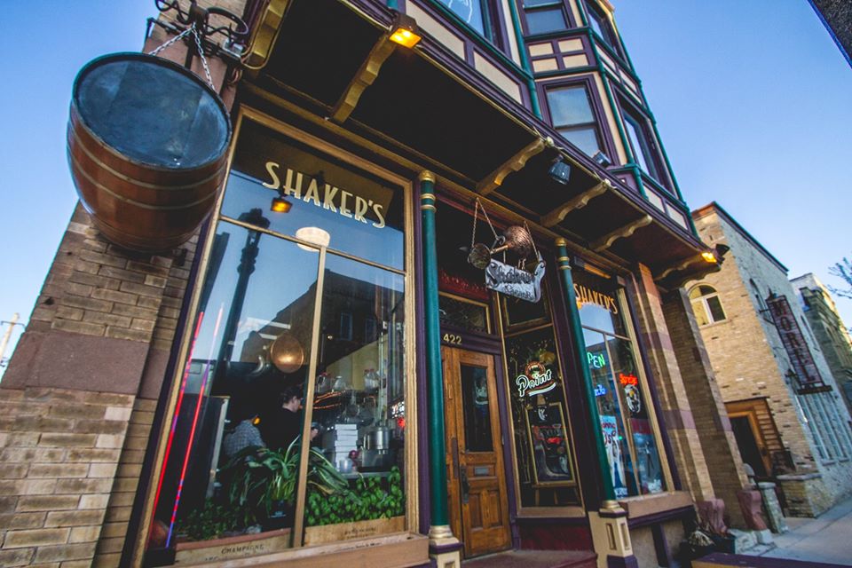  Shaker's Cigar Bar & World Cafe