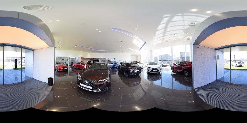 Lexus Girona — Street View y 360deg
