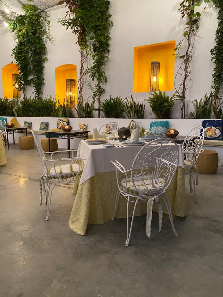 Unico l Dance, Food, Events — Del propietario