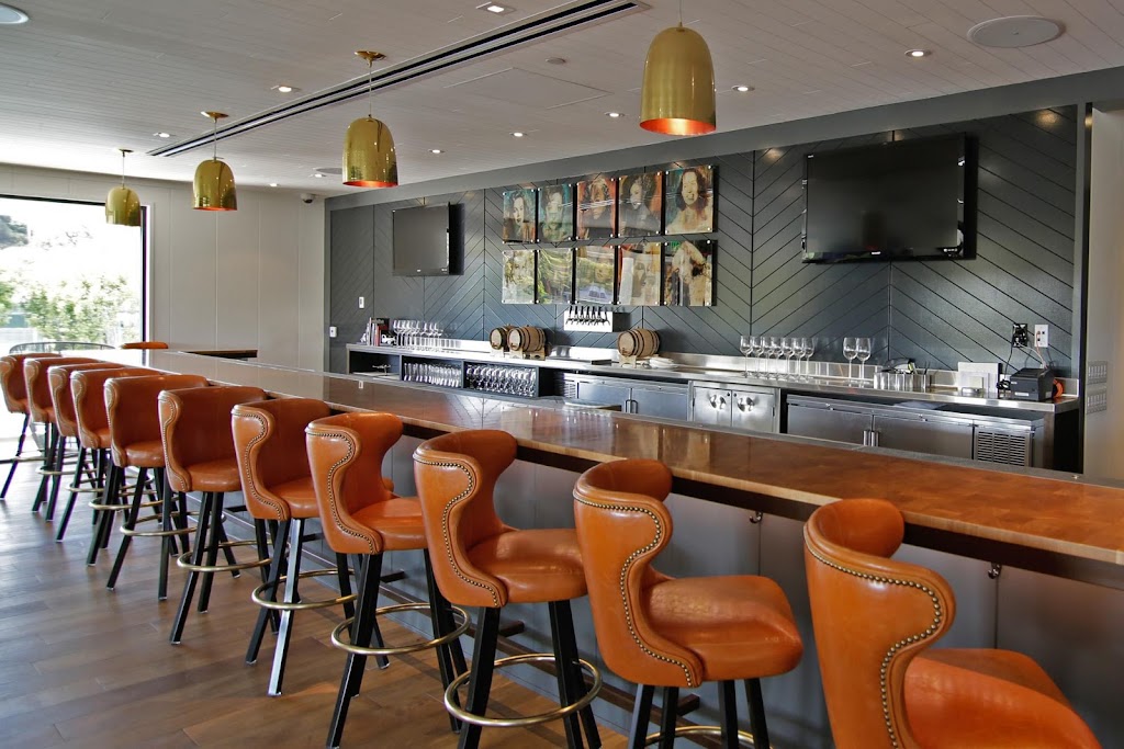  Manhattan Country Club